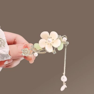 Fairy Yulan Flower tassel hair clip, female side bangs clip, high-end antique style Hanfu Qipao headdress hair accessories on the forehead  8XJO