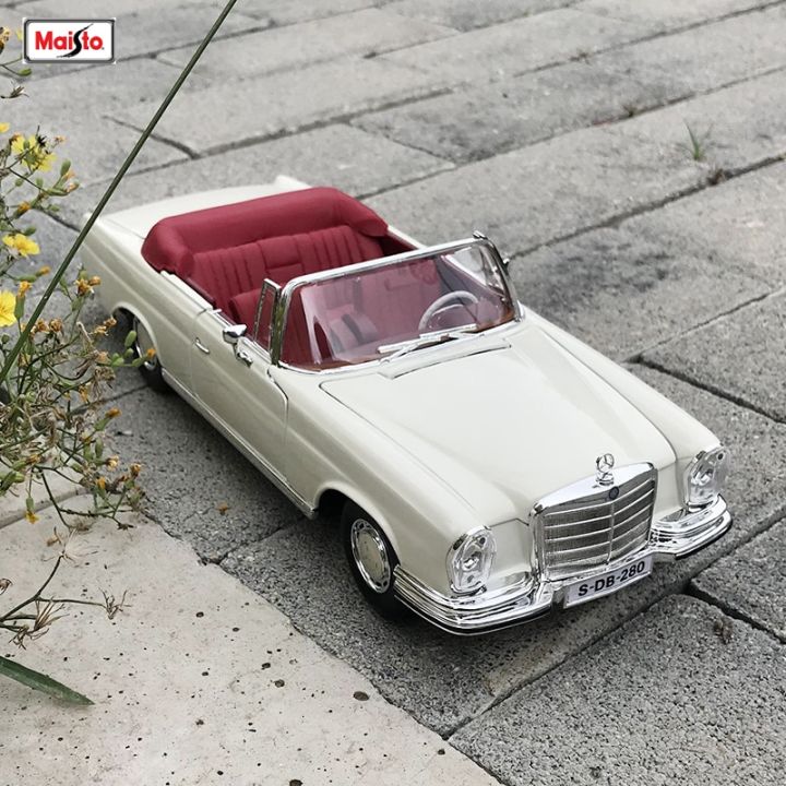 Maisto 1:18 1967 Mercedes-Benz 280SE Alloy Retro Car Model Classic Car