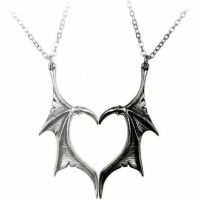 Gothic Devil Wings Pendant Necklaces for Women Men Retro Animal Bat Heart BFF Best Friend Couple Necklace Punk Hiphop Jewelry Fashion Chain Necklaces