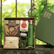 Hộp Quà Tặng Cộng Cà Phê Tươi Vui Mừng Giải Phóng