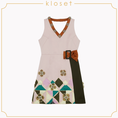 Kloset Embroidered Mini Dress (SH18-D001)ชุดเดรส ชุดเดรสแขนกุด ชุดเดรสสั้น ชุดเดรสผ้าปัก ชุดเดรสแฟชั่น