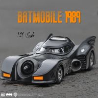 【เวทมนตร์】มาตราส่วน1:24 1989-Batmobile โมเดลรถอัลลอยสังกะสีพร้อมฟังก์ชั่นแสงและเสียงของเล่นดายคาสต์ของตกแต่งคอลเลกชันของขวัญสำหรับเด็กผู้ชาย