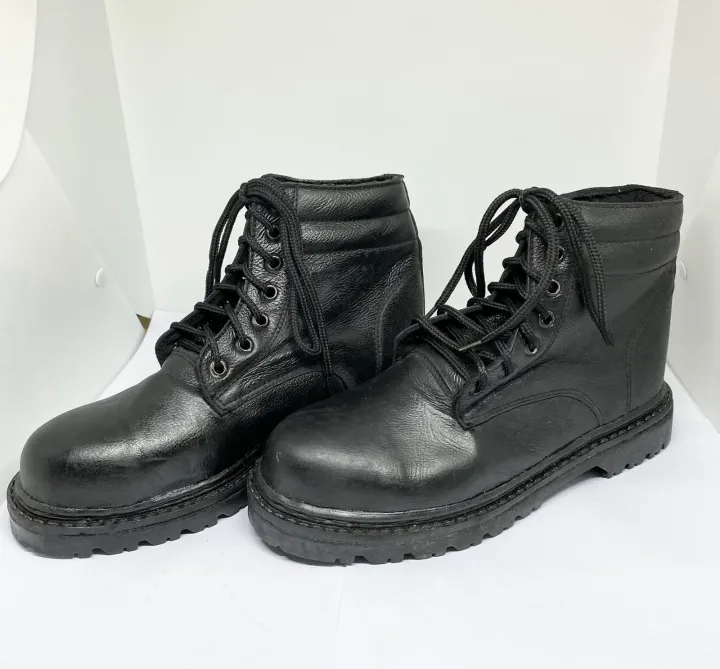 rugged walking shoes