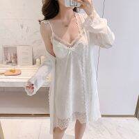 ชุดนอนผ้าซาตินชุดนอนเซ็กซี่ ชุดนอนไม่ได้นอน M-XL 2021Years of the New Strap Lace Nightgown2-Piece Set มี4สี Viscose Fiber Dressing Gowns Sweet Leisure Tops เกรดพรีเมี่ยมแท้ต้นฉบับของแท้ต้