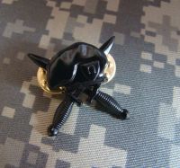 tomwang2012. US BERET CAP METAL BADGE BLACK EPAULETTE MEDAL BROOCH PIN CLASSIC MILITARY