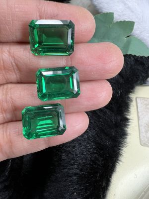 มรกต สีเขียว พลอยอัด นาโน สังเคราะห์ ขนาด 10X12 มม รูป OCTAGON  กะรัต 2 เม็ด Synthetic stone nano green emerald size 10X12 mm OCTAGON  2 pieces