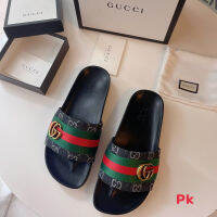 รองเท้าแตะ Guccii