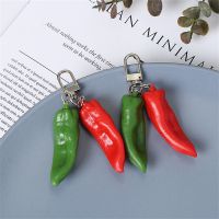 ✿ↂ™ Creative Garlic Red Green Pepper Keychain Fashion Vegetable Resin Key Ring for Women Men Handbag Wallet Pendent Car Accessories