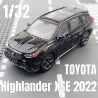 รถของเล่นไฮบริด1/32 Toyota Highlander XSE โลหะผสมหล่อขึ้นรูปสปอร์ต SUV โมเดลเสียงและแสง