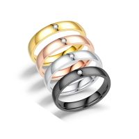 AVECON Simple Glossy Zircon Ring ยุโรปและอเมริกา Niche Arc Glossy Titanium Steel แหวนคู่