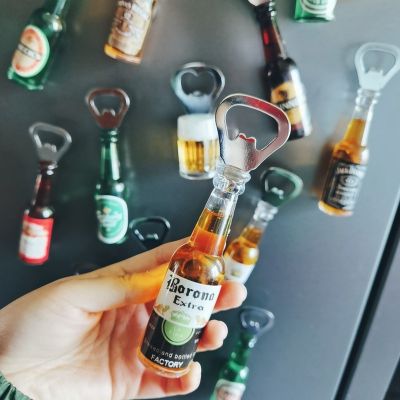 ✲┅ Retro Creative Beer Bottle Opener Personalized Bar Decoration Mini Home Beverage Bottle Opener Refrigerator Magnetic Tape Driver