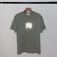 ﹍✜ FOG FEAR OF GOD ESSENTIALS Neutral ผู้ชายและผู้หญิงแฟชั่นลำลองเสื้อยืดแขนสั้น