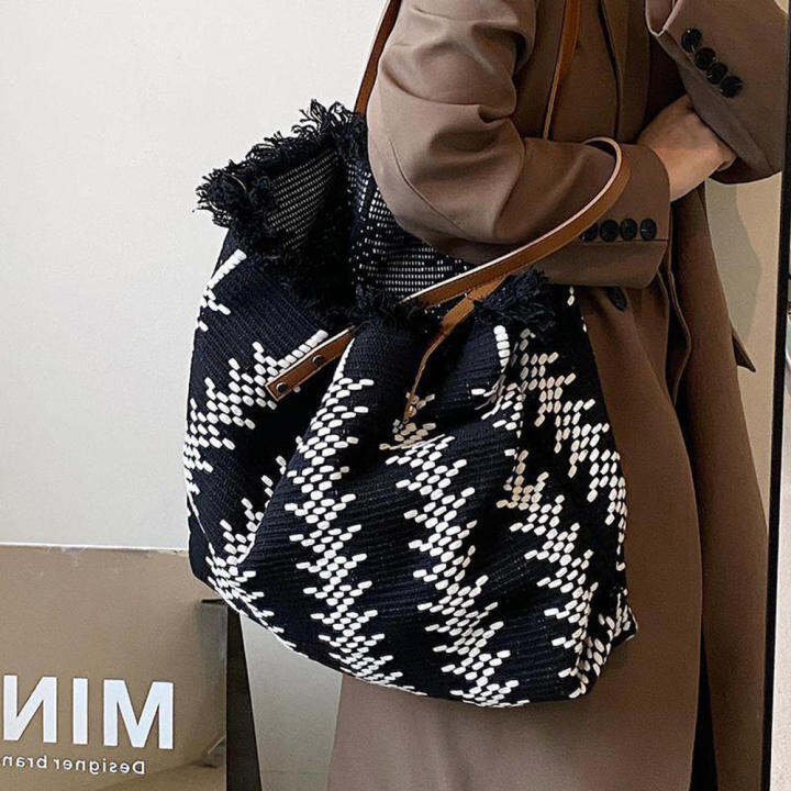 shopping-bag-tote-commuting-bag-women-handbag-travel-bag-shoulder-woven-tote-simple-tote-large-capacity-handbag