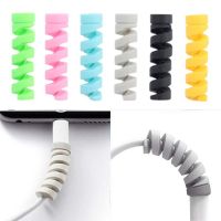 100 Buah Pelindung Kabel Spiral Lengan Pelindung Kabel Pengisi Daya Pelindung Saluran Data USB untuk Kabel Pengisi Daya iPhone Huawei