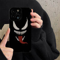 เคสโทรศัพท์ลายมอนสเตอร์แบบติดลิ้นสีเข้มสำหรับ iPhone 14/13/12/11 Pro Max 12 13 Mini 6 6S 7 8 Plus X XR XS Max เคสด้านหลังแบบนิ่มกันกระแทกแฟชั่นที่สร้างสรรค์ฝาครอบโทรศัพท์ฝาครอบป้องกันกล้องเลนส์คลุมทั้งหมด