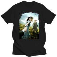 เสื้อยืดสำหรับผู้ชาย Unisex Outlander โปสเตอร์ภาพยนตร์ซีรี่ส์อาร์ตพลัสคอกลมแขนลำลองขาสั้นพิมพ์ลายแฟชั่นผ้าฝ้าย100% ฤดูร้อนคอกลมใหม่ขายส่งราคาถูกเสื้อยืดตลกๆเสื้อยืดมียี่ห้อ