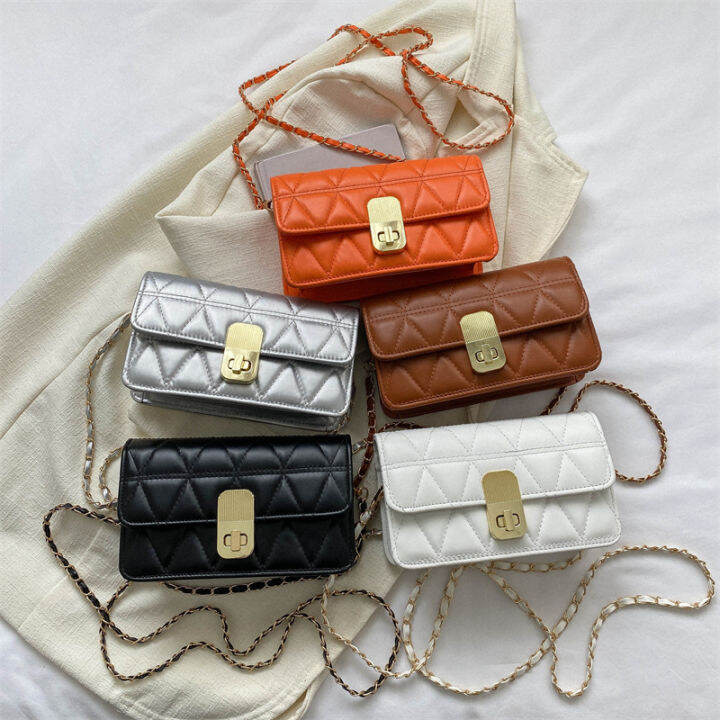 miss-lava-free-shipping-ส่งฟรี-กระเป๋าผู้หญิง2023ฤดูใบไม้ร่วง-ฤดูหนาวใหม่ปักลายลิงด้ายกระเป๋าสะพายข้างสายกำไลยอดนิยมสไตล์ต่างประเทศกระเป๋าสี่เหลี่ยมขนาดเล็ก