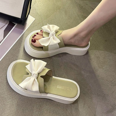 One Mall Plus 2022 ใหม่เวอร์ชั่นเกาหลีแนวโน้มรองเท้าแตะโบว์ทุกการแข่งขันกันลื่นรองเท้าแตะพื้นหนารองเท้าแตะผู้หญิง 51231❄☄