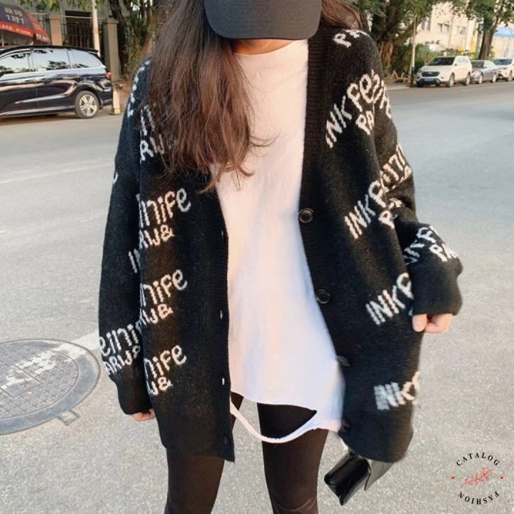 พร้อมส่งไทย-ราคาถูก-เสื้อไหมพรมลายตัวหนังสือ-แขนยาวผ้าหนากันหนาว-2-สี