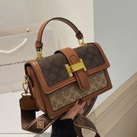 ☊❇✽ Female senior feeling bag 2022 new western style hot bread qiu dong joker ins hand the bill of lading shoulder