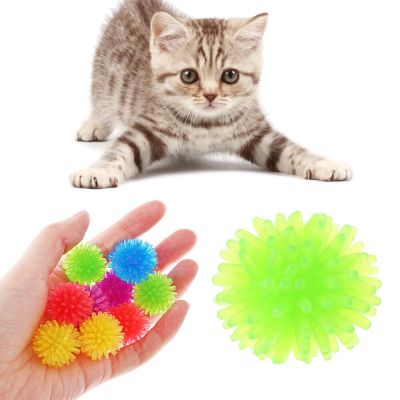 【In-demand】 PETS MART mall 10ชิ้น/ล็อต2ซม. สีสุ่ม TPR Pet Cat ของเล่น Squeezes Arbutus Cat Kitten Thorn Chewing ของเล่นแมวสัตว์เลี้ยงอุปกรณ์