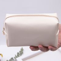 【CC】 Leather Makeup Make Up Toiletry Organizer Purse Storage Handbag for