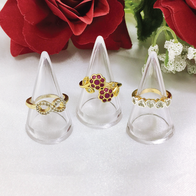 แหวนทอง แหวนพลอย แหวนทองประดับพลอย ทำจากทองเหลือง  เรียบหรู ใส่ได้ทุกโอกาส  รูปถ่ายจากสินค้าจริง