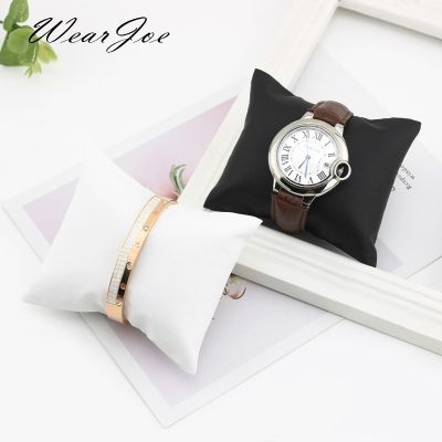 Wholesale Quality Leatherette Bracelet Bangle Pillow Stand Holder Chain Jewelry Display Showcase Watch Cushion Pillows for Box