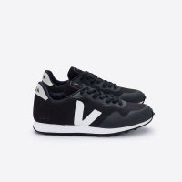 รองเท้าผ้าใบ Veja รุ่น SDU RT B-MESH BLACK NATURAL