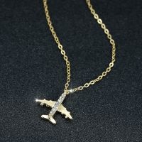 Simple Fashion Gold Color Airplane Pendant Necklace for Women Cute Tiny White Zircon Aircraft Clavicle Chain Necklaces Jewelry Fashion Chain Necklaces