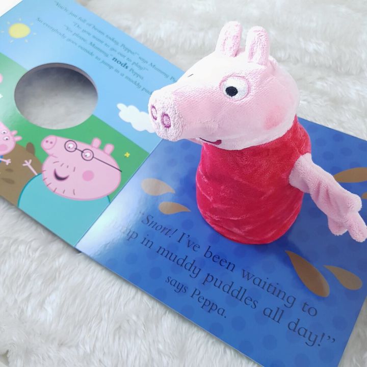หนังสือ-เด็ก-peppa-pig-play-with-peppa-hand-puppet-book-พร้อมส่ง-หมอรวงข้าว-หุ่นมือ-้handpuppet-rare