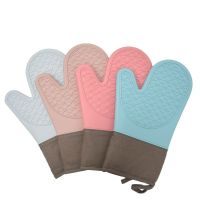 Silicone Microwave Oven Gloves Two-finger Wave Thickened and Long Anti-Scalding Silicone Baking Oven Insulated Kitchen Gloves Potholders  Mitts   Cozi