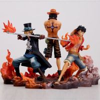 - โมเดลฟิกเกอร์ PVC อนิเมะ One Piece D Luffy Ace Sabo Three Brothers ของเล่นสะสม สําหรับเด็ก 3 ชิ้น