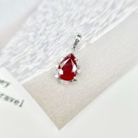 Ruby Diamond Pendant จี้สร้อยคอเพชรทับทิม ทับทิมแท้ทรงลูกแพร์ ประดับเพชรแท้ ตัวจี้ทองขาว18K (ราคาไม่รวมค่าสร้อย)