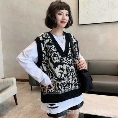 Vintage Contrast Color Totem Jacquard V-Neck Knitted Vest Womens Layered Loose Pullover Sweater Waistcoat cxbasd56458. my9.3