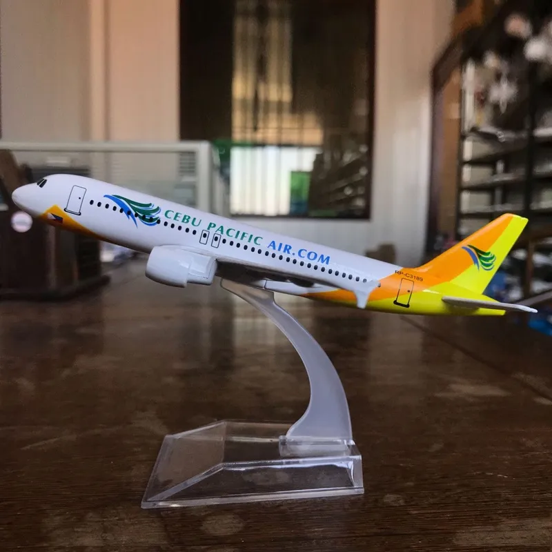 cebu pacific diecast plane