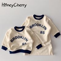 (BEYS baby) HoneyCherry ครอบครัวใหม่สวมจดหมายสบายๆป้องกันความเสี่ยงชุดเสื้อยืดพ่อแม่และลูกแม่และลูกสาวจับคู่เสื้อผ้า