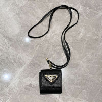 ??กระเป๋า PRADA mini 5 สะพายพกพาน่ารักมาก จัดพร๊อพแต่งตัวแบบปังๆเลย ต้องมีย้ำเลยต้องมี จัดเรยให้แจ่มว๊าว..เอาไปสะพายแบบเริ่ดๆเลย