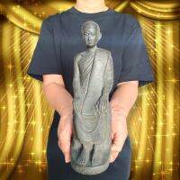 หลวงปู่ใหญ่ เทพโลกอุดร พระอุตตระ (กว้าง4นิ้ว สูง11นิ้ว)เนื้อโลหะทองเหลืองสนิมเขียวเก่า ท่านเป็นพระเถระผู้อยู่เหนือกาลเวลา