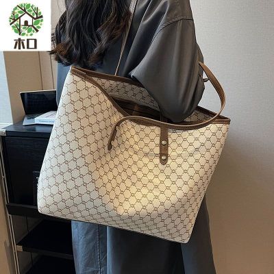 MLBˉ Official NY Mukou high-quality textured bag womens large-capacity printed commuter tote bag versatile fashion shoulder bag
