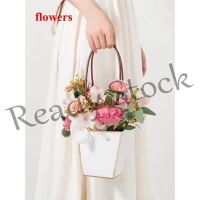 【hot sale】 ☍﹊✙ B41 Flowers 10pcs Kraft Paper Flower Gift Bags with Handle Waterproof Bouquet Carry Box Bag for Wedding Party Birthday Valentines Gift Bag