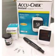 máy đo đường huyết Accu-Chek Instant tặng 25 que thử