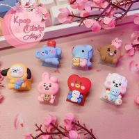 พวงกุญแจแบบกำหนดเอง BT21แบนปุ่มกดของช่างฝีมือแป้นพิมพ์หมวกแก็ปแบบ Kpop Otaku Alley Keycaps