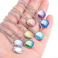 Wholesale Lots 10 Pcs Simple Round Stainless Steel Pendant Necklaces Colorful Mermaid Fish Scale Necklace Women Fashion Jewelry