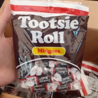 HCMKẹo mềm socola Tootsie Roll Midgee gói 184g thumbnail