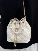 High-grade texture small bag womens winter 2023 new trendy niche diamond chain messenger bag pearl portable bucket bag 【APR】