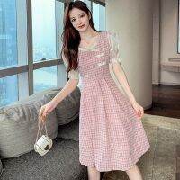 2022 New Year Summer French Retro Dresses Plus Size Womens Korean Slim-fit Square-sleeved Plaid Short-sleeved Skirt Old School Fashion Grid Dress No Zipper 文艺旗袍格子A字连衣裙