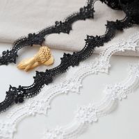 1Yards Embroidery Lace Fabric 3cm White Black Lace Ribbon Lace Fabric For Sewing Wedding Collar Trimmings encajes dentelle W38 Fabric  Material