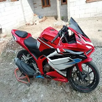 cbr150f