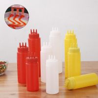 【CC】 YOMDID Ketchup Squeeze Bottle Practical PE Condiment Sauces Bottles Supplies